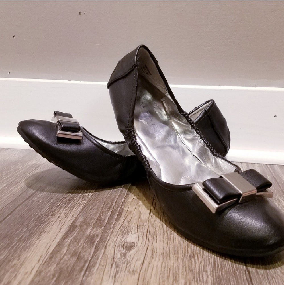Black Silver Ballet Flat With Bow Size 6.5 - Picture 2 of 4